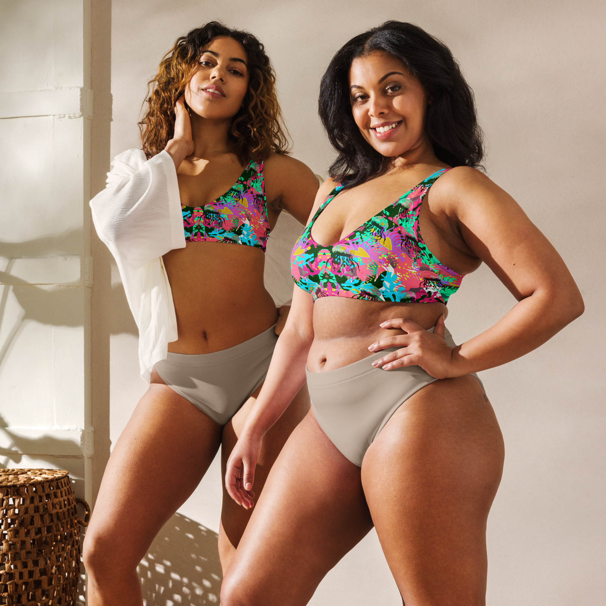 Coral No.2 with Jelly - Recyceltes, gepolsterstes Bikini-Oberteil – Bild 7